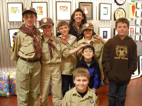 Boy Scouts Pack #390 visits the Sonya Paz Gallery